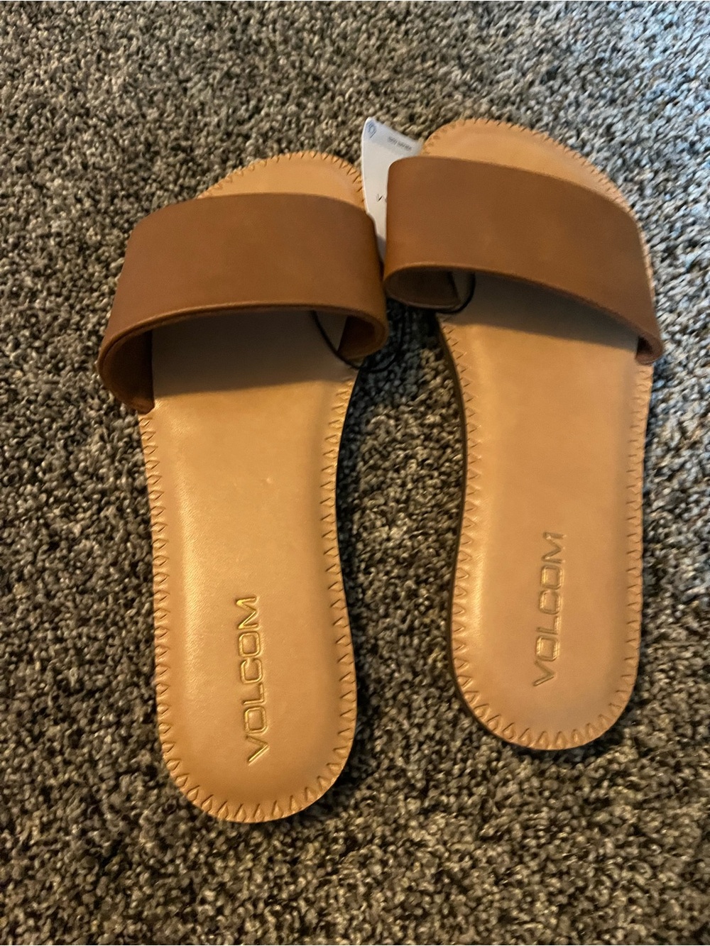Volcom sandals - Picture 2 of 3